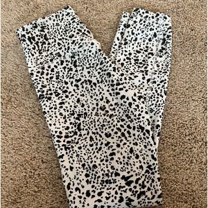 Leopard printed athletic leggings
